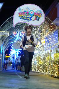 BIB: 5536
                            <button type="button" onclick="openModal(21830369)" class="btn btn-primary btn-sm float-right btn-popup" data-toggle="modal" data-target=".modal-high-quality">
                        <i class="fas fa-shopping-cart"></i> Add to Cart
                    </button>
                                            <button type="button" onclick="isThisMe(21830369, true)" class="btn btn-success btn-sm float-right btn-popup btn-isme hidden" data-toggle="tooltip" data-placement="bottom" title="นี่คือรูปของคุณใช่ไหม คลิกที่นี่เพื่อเอาเข้าอัลบั้ม">
                        <i class="fas fa-plus"></i> Add to album
                    </button>
                    <button type="button" onclick="isThisMe(21830369, false)" class="btn btn-warning btn-sm float-right btn-popup btn-isnotme hidden">
                        <i class="fas fa-ban"></i> Remove from album
                    </button>